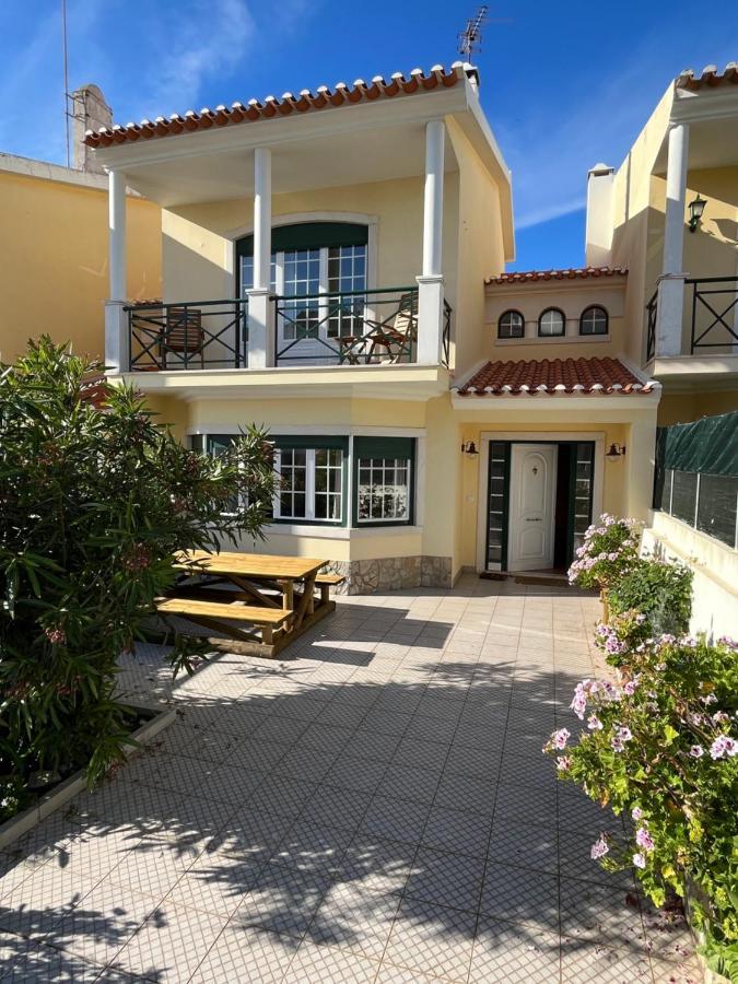 Yellow House Ericeira Extérieur photo