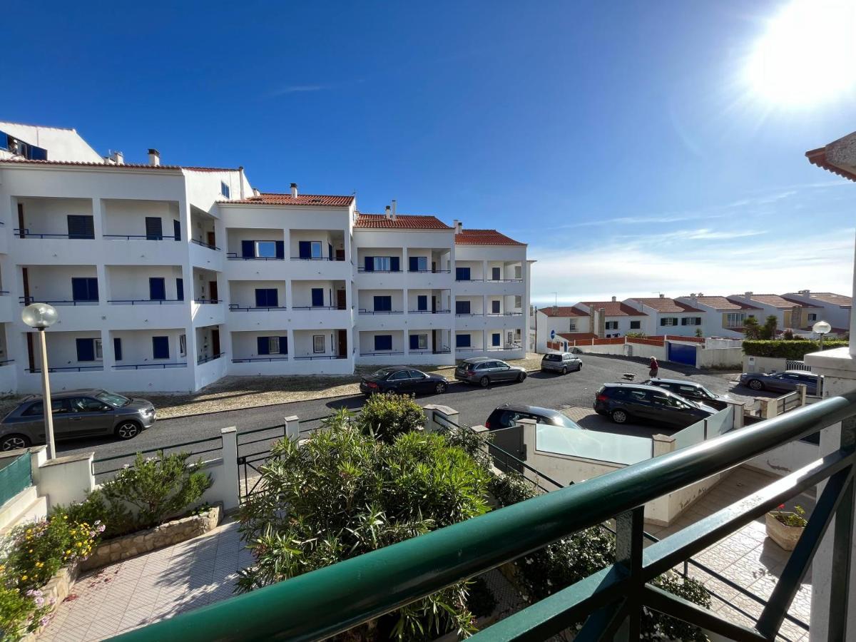 Yellow House Ericeira Extérieur photo